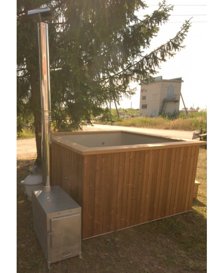 Deluxe hot tub 180x180 cm, square shape with thermowood trim Deluxe hot tub 180x180 cm, square shape with thermowood trim
